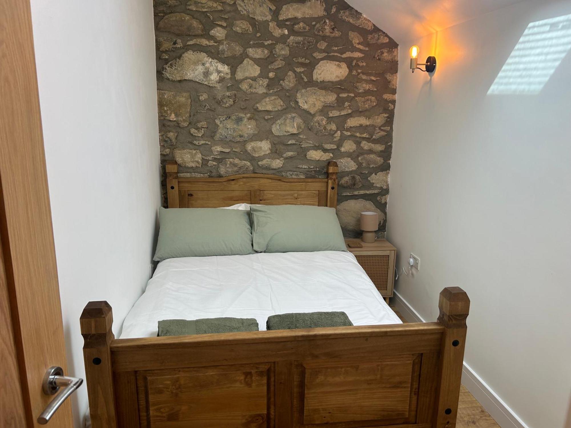 Cosy Modern Miners Cottage Llanllechid Екстериор снимка